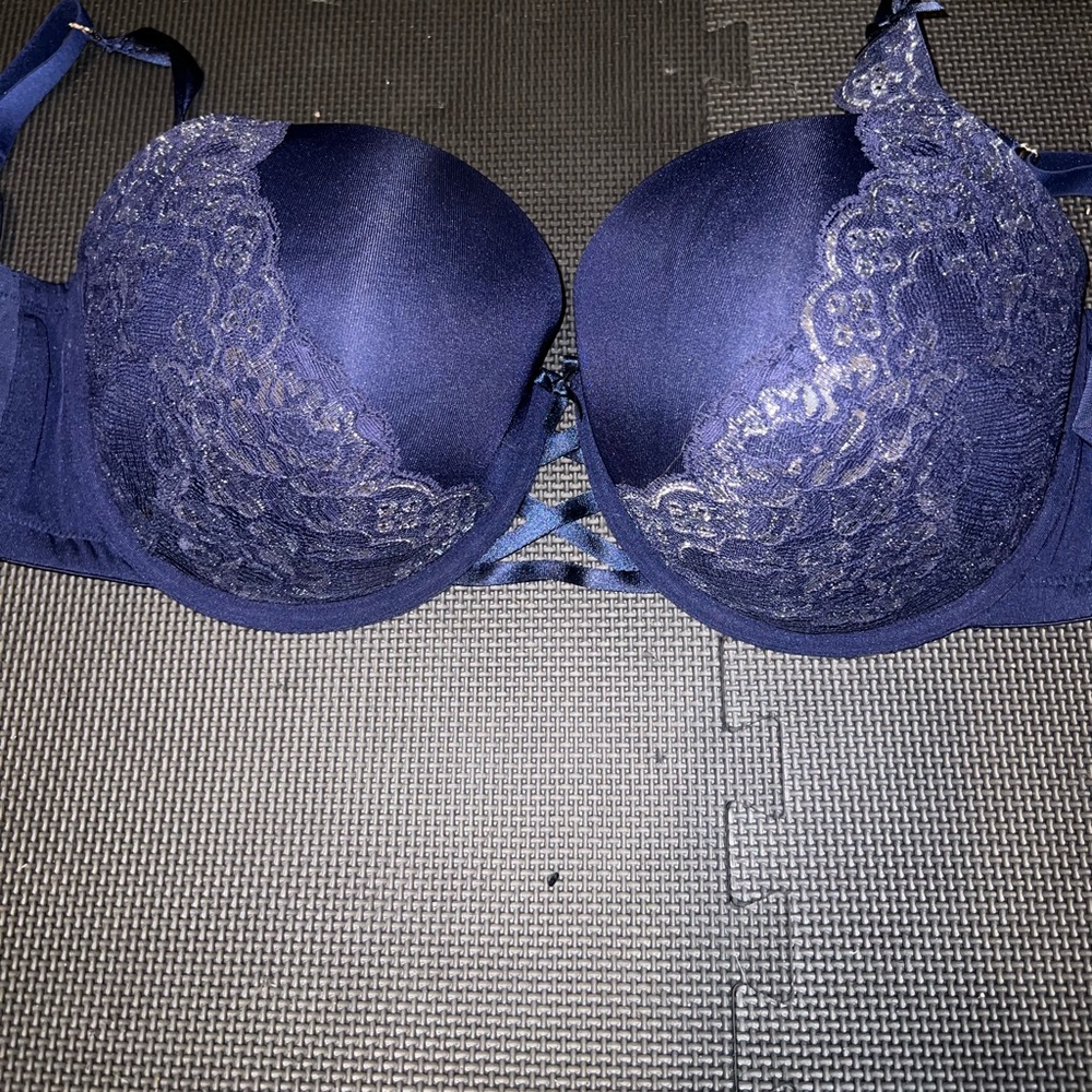 Gently worn Lane Bryant Cacique Boost Bra. 36H